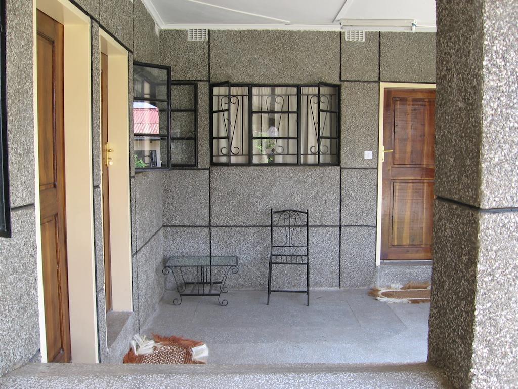 The Stone Guest House Livingstone Exterior photo