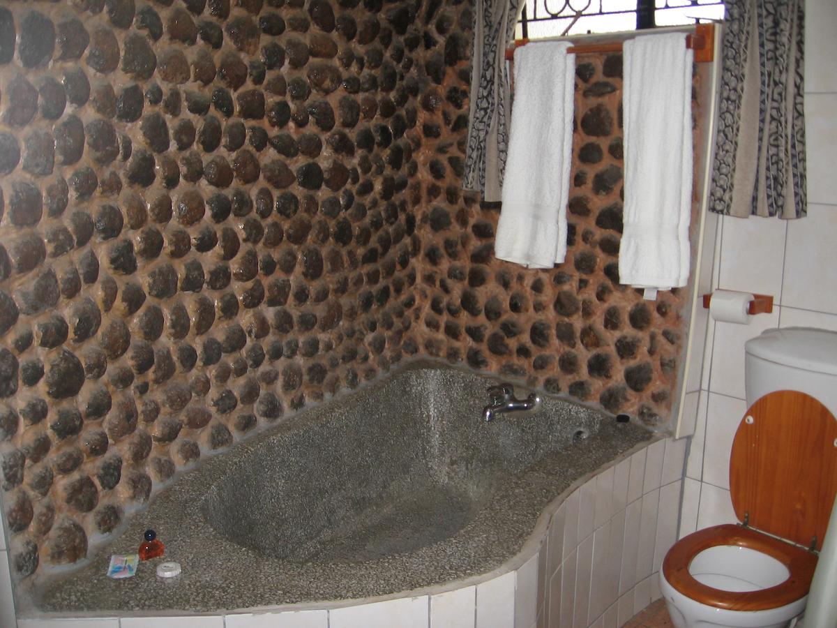 The Stone Guest House Livingstone Room photo